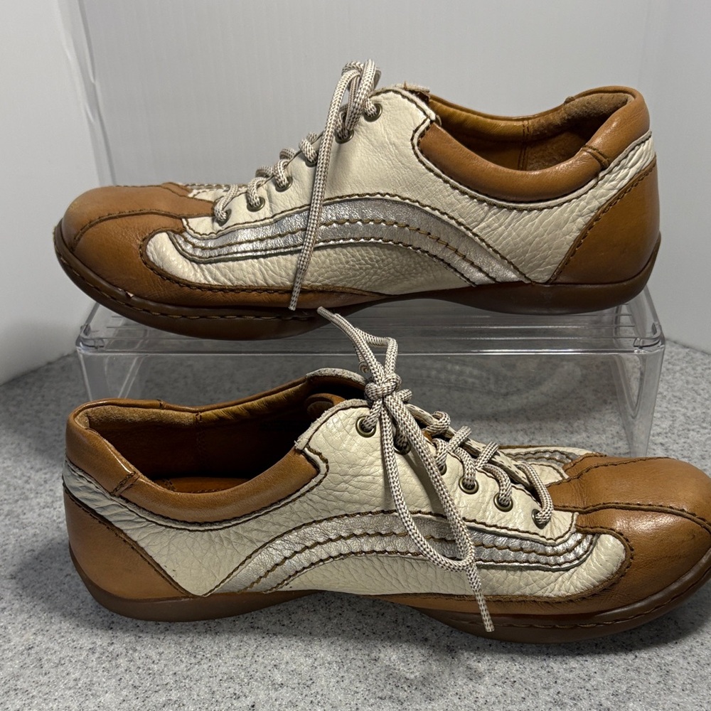 Vintage style Born Crown 7.5 Leather‎ Shoes in Brown and Cream. Fc4